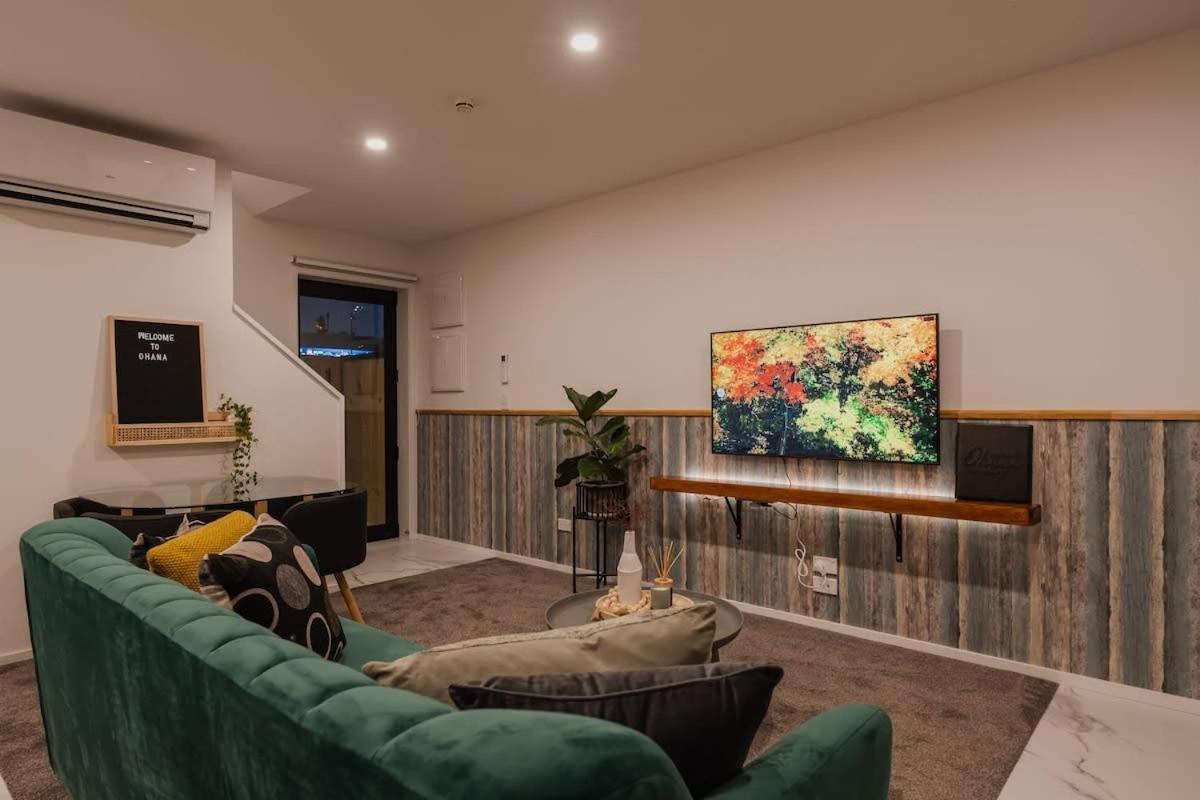 Casino Luxury Suite City Centre - Sleeps 5 크라이스트처치 외부 사진